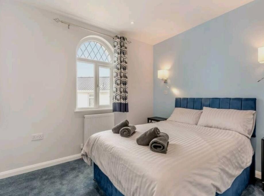 Sea View Luxury 5 Star Cottage Near Milford Marina Milford Haven Exterior photo